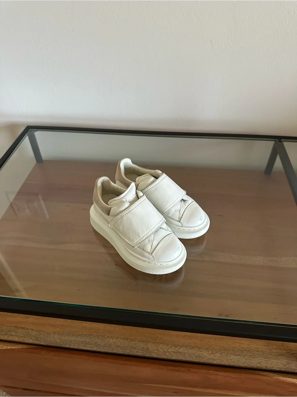 Alexander McQueen Kids Oversized Velcro Leather Sneakers EU 26
